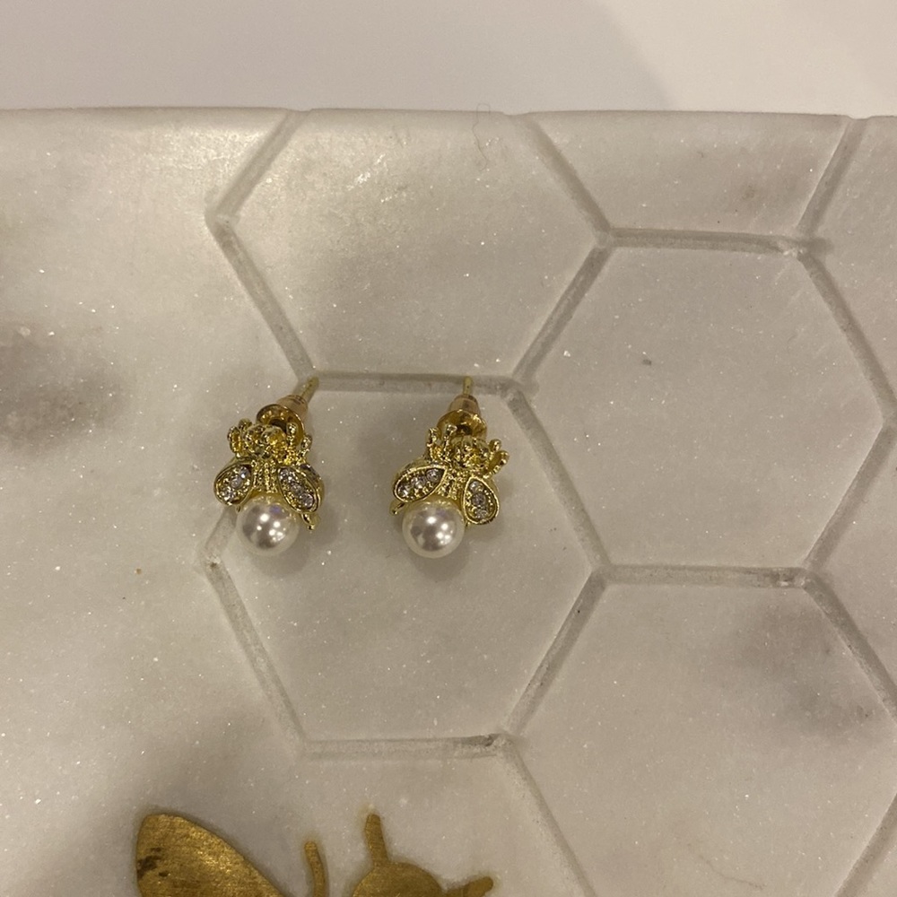 Bee earrings 🐝 - Picture 4 of 5